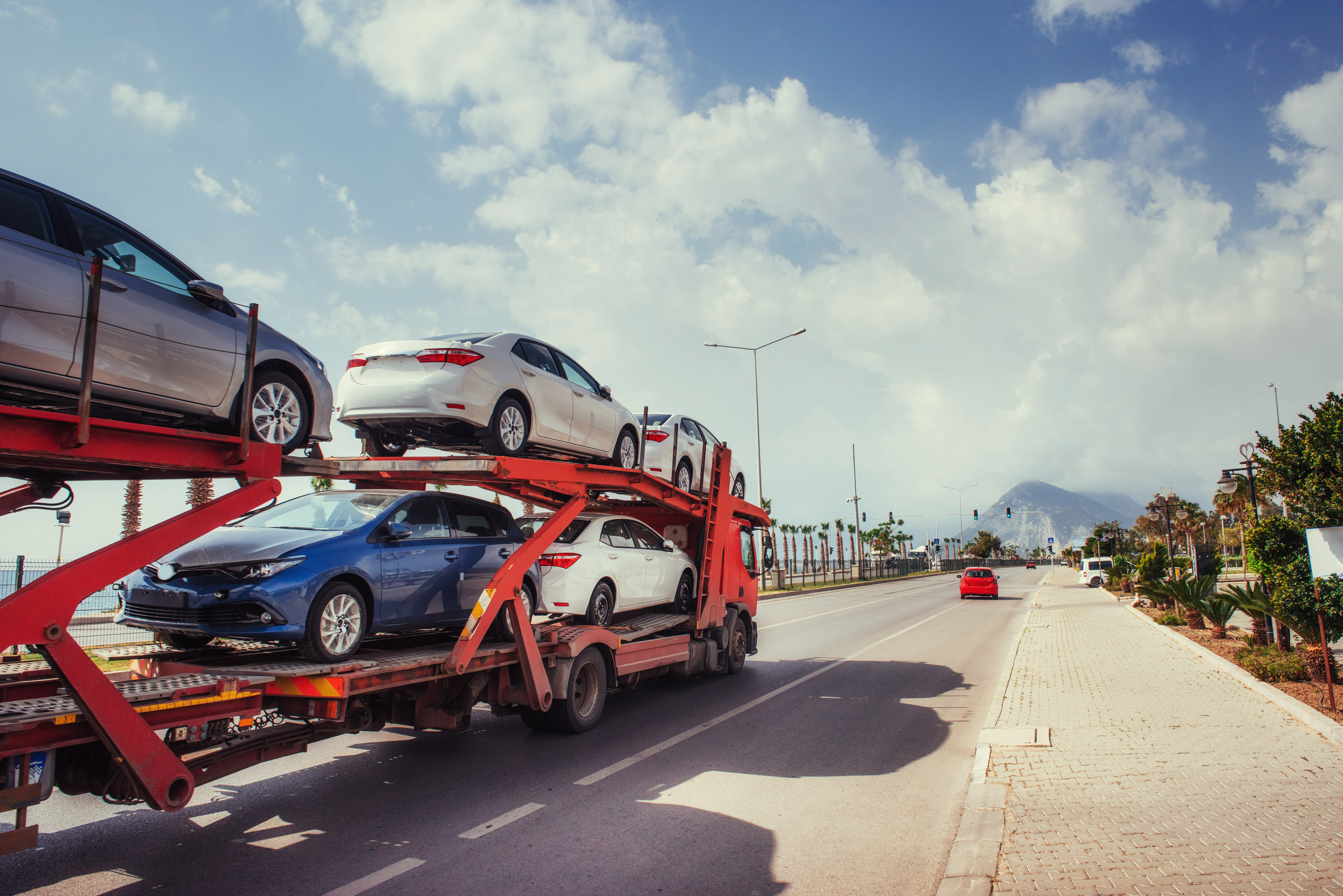 Driving Confidence: Why Choose AutoHauler for Your Car Shipping Needs